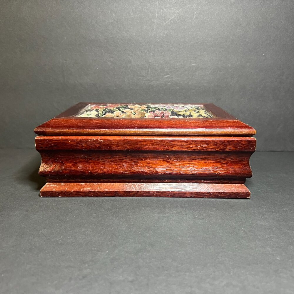 Vintage Floral Tapestry Inlay Wooden Hinged Lid Pink Velvet Lined Jewelry Box - Picture 3 of 10